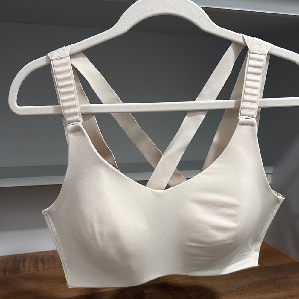 Women's Cream Cross-Back Bra
